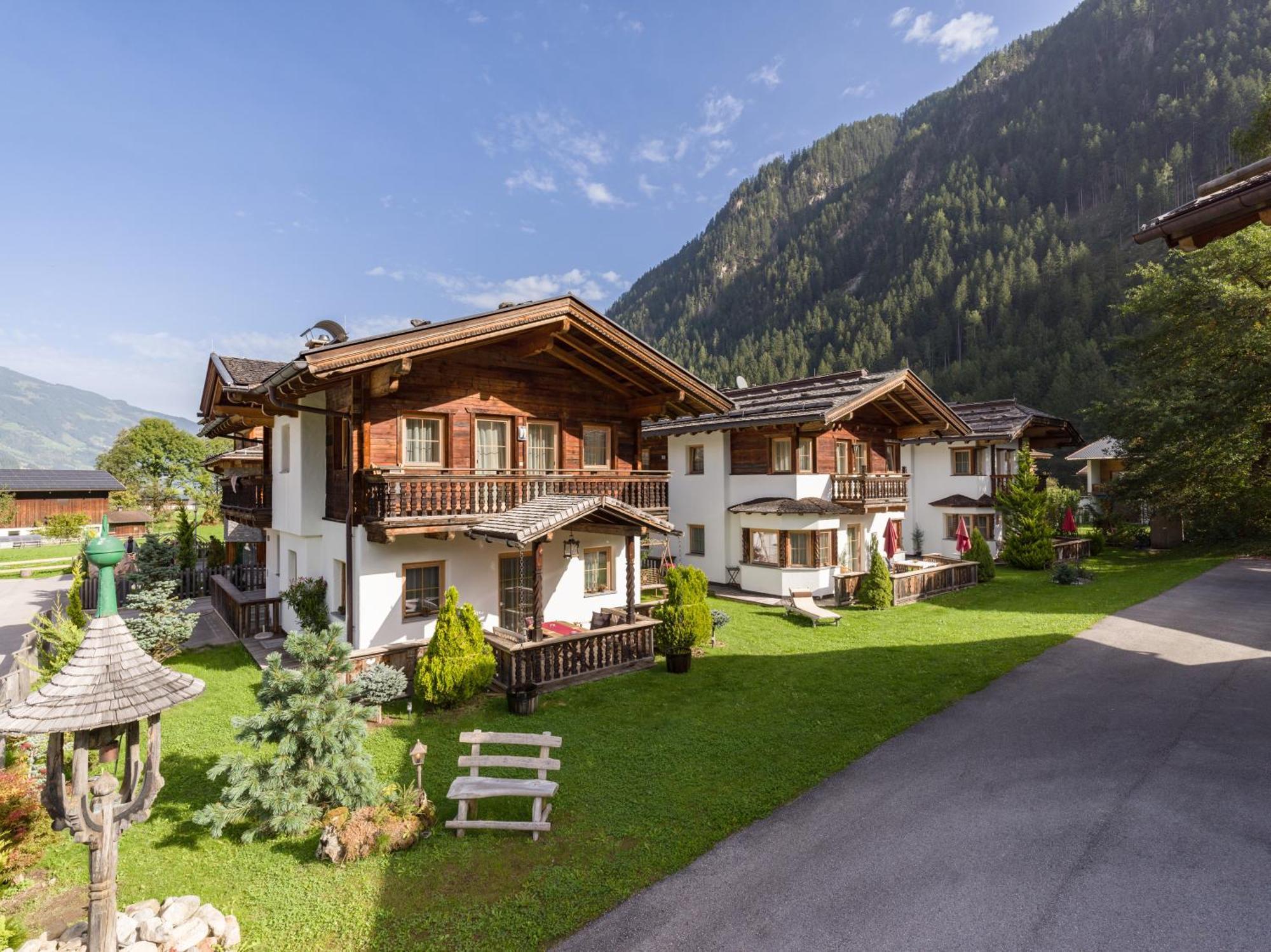 S'Doerfl Chalets Mayrhofen Eksteriør billede